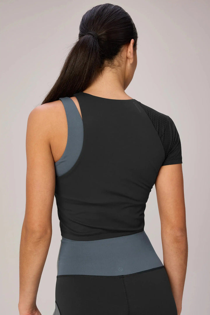 Signae Cropped Cut Out Performance Tee